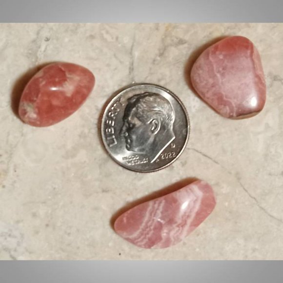 One rhodochrosite crystal rock tumbled 02 LOVE harmony COMPASSION - Picture 2 of 3